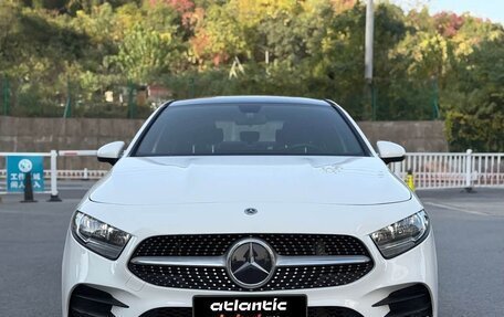 Mercedes-Benz A-Класс, 2023 год, 2 420 000 рублей, 2 фотография