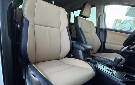 Toyota RAV4, 2016 год, 2 850 000 рублей, 4 фотография