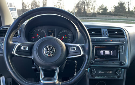 Volkswagen Polo VI (EU Market), 2019 год, 1 450 000 рублей, 2 фотография