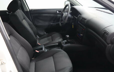 Volkswagen Passat B5+ рестайлинг, 2002 год, 389 000 рублей, 11 фотография