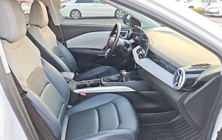 Chevrolet Monza, 2023 год, 1 220 000 рублей, 13 фотография