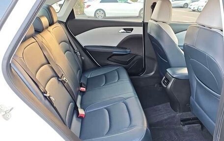 Chevrolet Monza, 2023 год, 1 220 000 рублей, 17 фотография