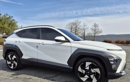 Hyundai Kona, 2023 год, 1 880 000 рублей, 2 фотография