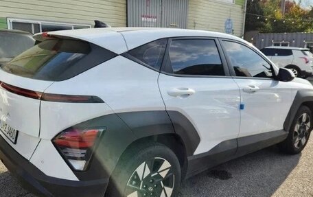 Hyundai Kona, 2023 год, 1 880 000 рублей, 4 фотография