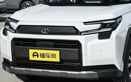 Toyota RAV4, 2025 год, 4 130 000 рублей, 3 фотография