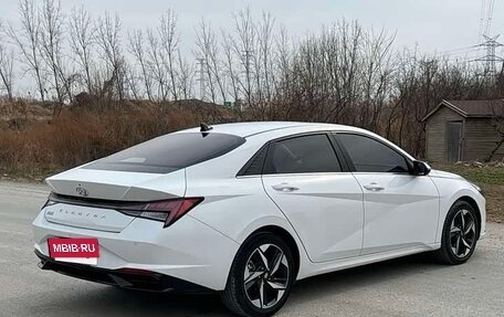 Hyundai Elantra, 2023 год, 1 330 000 рублей, 8 фотография