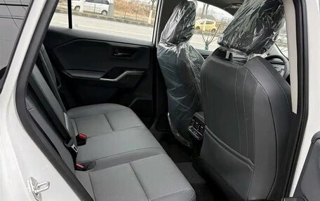 Toyota RAV4, 2025 год, 4 130 000 рублей, 12 фотография