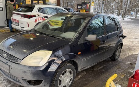 Ford Fiesta, 2004 год, 219 000 рублей, 3 фотография