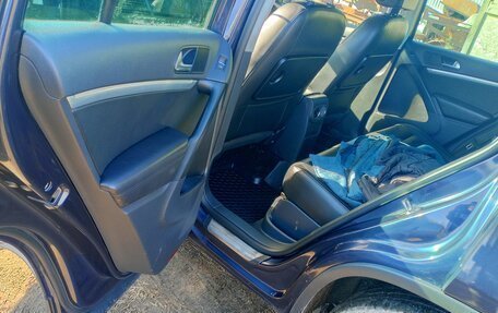 Volkswagen Tiguan I, 2011 год, 1 300 000 рублей, 10 фотография