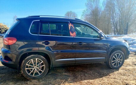 Volkswagen Tiguan I, 2011 год, 1 300 000 рублей, 3 фотография