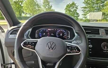 Volkswagen Tiguan II, 2021 год, 2 600 000 рублей, 9 фотография