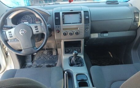 Nissan Pathfinder, 2005 год, 950 000 рублей, 12 фотография