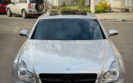Mercedes-Benz CLS, 2005 год, 1 770 000 рублей, 2 фотография