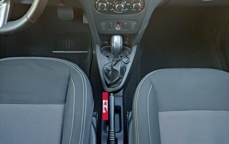 Renault Logan II, 2022 год, 1 250 000 рублей, 15 фотография