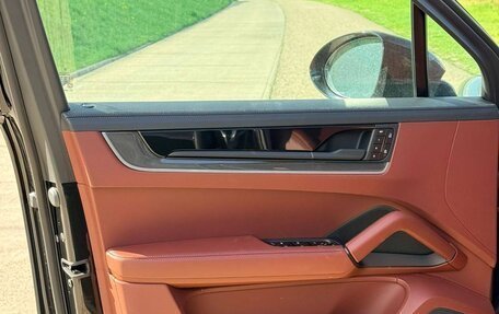 Porsche Cayenne III, 2026 год, 18 300 000 рублей, 10 фотография