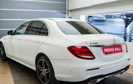 Mercedes-Benz E-Класс, 2017 год, 3 490 000 рублей, 6 фотография