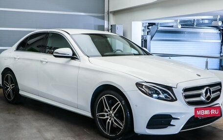 Mercedes-Benz E-Класс, 2017 год, 3 490 000 рублей, 3 фотография