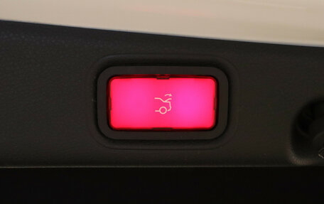 Mercedes-Benz E-Класс, 2017 год, 3 490 000 рублей, 25 фотография