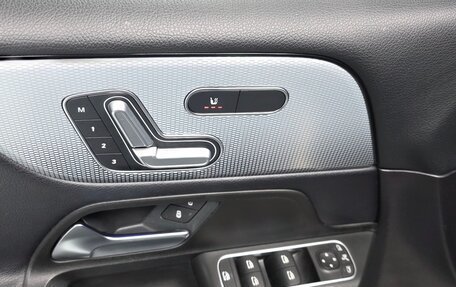 Mercedes-Benz GLB, 2021 год, 3 131 001 рублей, 9 фотография