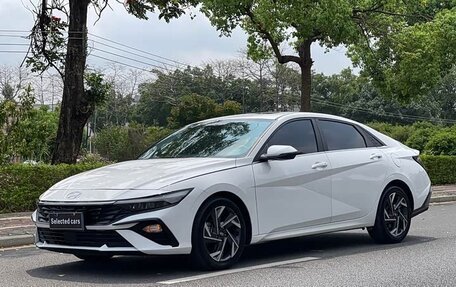 Hyundai Elantra, 2023 год, 1 390 000 рублей, 3 фотография