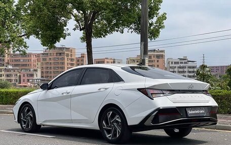 Hyundai Elantra, 2023 год, 1 390 000 рублей, 4 фотография