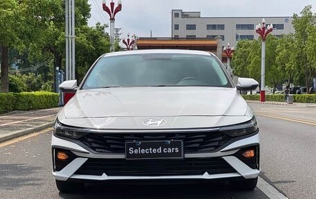 Hyundai Elantra, 2023 год, 1 390 000 рублей, 2 фотография