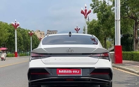 Hyundai Elantra, 2023 год, 1 390 000 рублей, 5 фотография