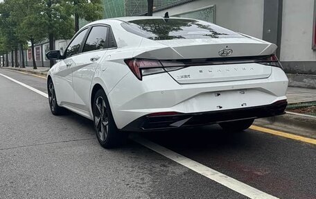 Hyundai Elantra, 2022 год, 1 280 000 рублей, 4 фотография