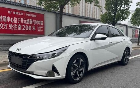 Hyundai Elantra, 2022 год, 1 280 000 рублей, 3 фотография