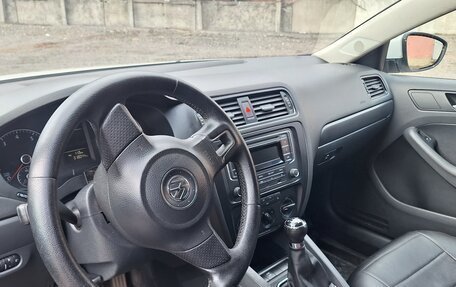 Volkswagen Jetta VI, 2013 год, 500 000 рублей, 11 фотография