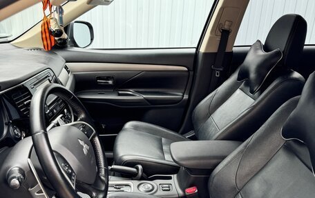 Mitsubishi Outlander III рестайлинг 3, 2012 год, 1 600 000 рублей, 10 фотография