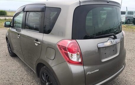 Toyota Ractis II, 2016 год, 700 000 рублей, 2 фотография