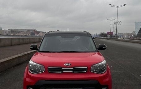 KIA Soul II рестайлинг, 2018 год, 1 800 000 рублей, 2 фотография