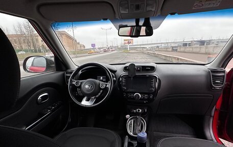 KIA Soul II рестайлинг, 2018 год, 1 800 000 рублей, 7 фотография