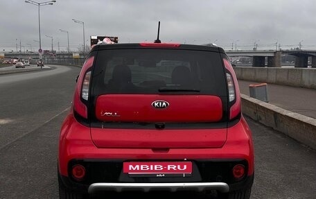 KIA Soul II рестайлинг, 2018 год, 1 800 000 рублей, 6 фотография