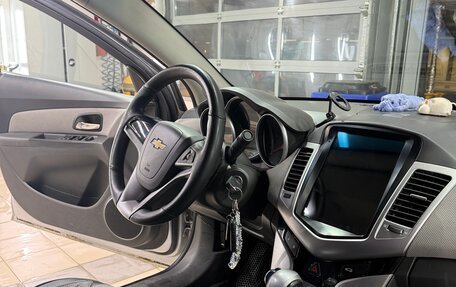 Chevrolet Cruze II, 2010 год, 590 000 рублей, 25 фотография