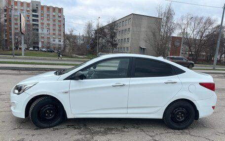 Hyundai Solaris II рестайлинг, 2015 год, 770 000 рублей, 4 фотография