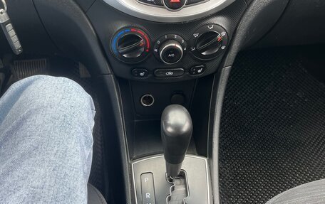 Hyundai Solaris II рестайлинг, 2015 год, 770 000 рублей, 11 фотография