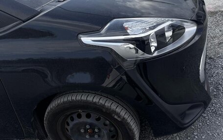 Toyota Sienta II, 2021 год, 1 600 000 рублей, 5 фотография