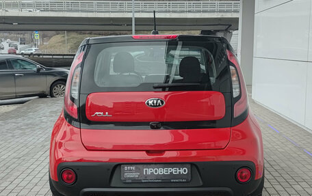 KIA Soul II рестайлинг, 2019 год, 1 750 000 рублей, 6 фотография