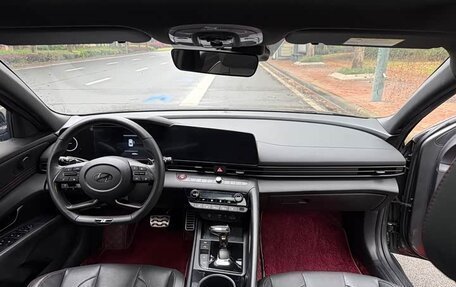 Hyundai Elantra, 2023 год, 1 390 000 рублей, 9 фотография