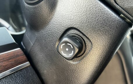 Toyota Land Cruiser 200, 2018 год, 6 300 000 рублей, 17 фотография