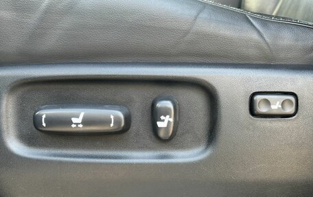 Toyota Land Cruiser 200, 2018 год, 6 300 000 рублей, 23 фотография