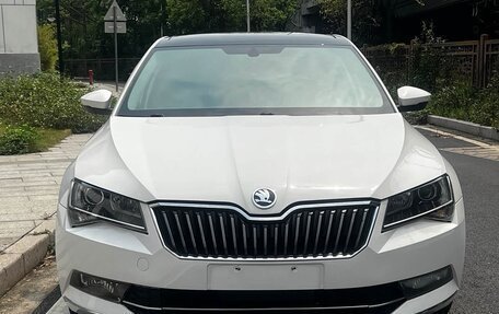 Skoda Superb III рестайлинг, 2020 год, 2 250 000 рублей, 2 фотография