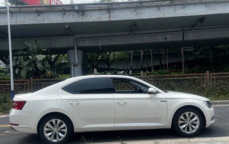 Skoda Superb III рестайлинг, 2020 год, 2 250 000 рублей, 4 фотография