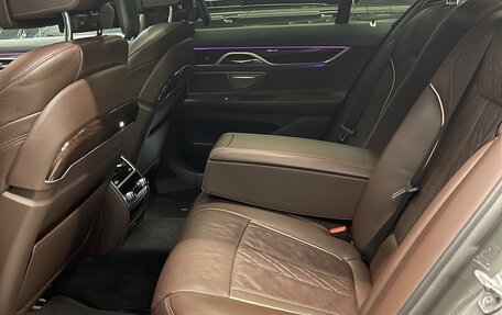 BMW 7 серия, 2019 год, 6 500 000 рублей, 12 фотография