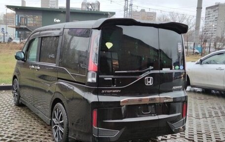 Honda Stepwgn IV, 2016 год, 1 590 000 рублей, 4 фотография