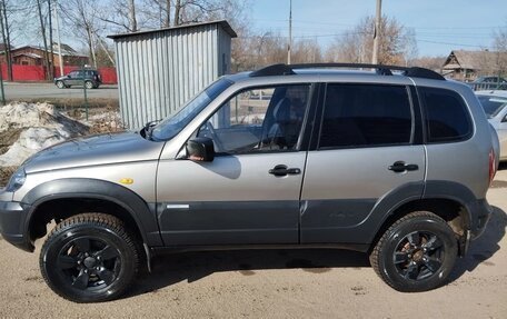 Chevrolet Niva I рестайлинг, 2011 год, 330 000 рублей, 1 фотография