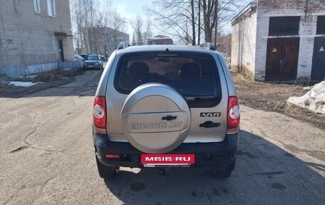 Chevrolet Niva I рестайлинг, 2011 год, 330 000 рублей, 4 фотография