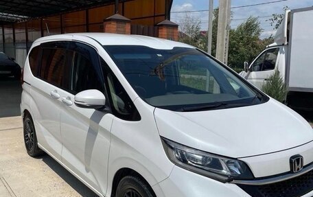 Honda Freed II, 2023 год, 1 600 000 рублей, 3 фотография